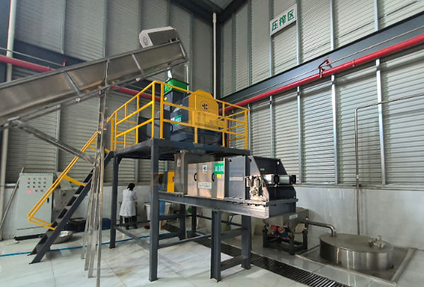 鮮姜破碎榨汁設(shè)備